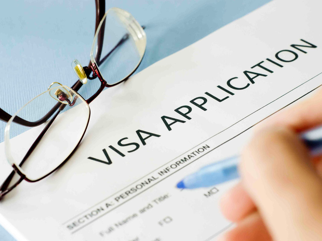 Tại sao lại cần thiết kế và sở hữu website dịch vụ visa hộ chiếu