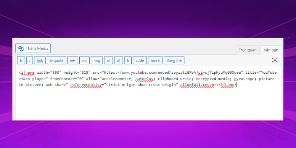 Paste code iframe mới copy vào phần "văn bản" của wordpress