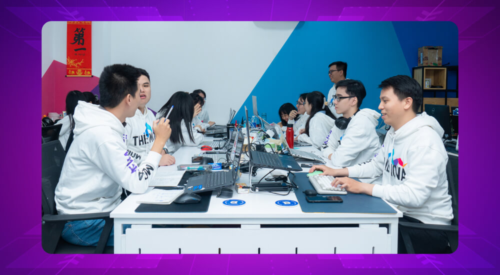 Nhân sự triển khai dịch vụ thiết kế business card