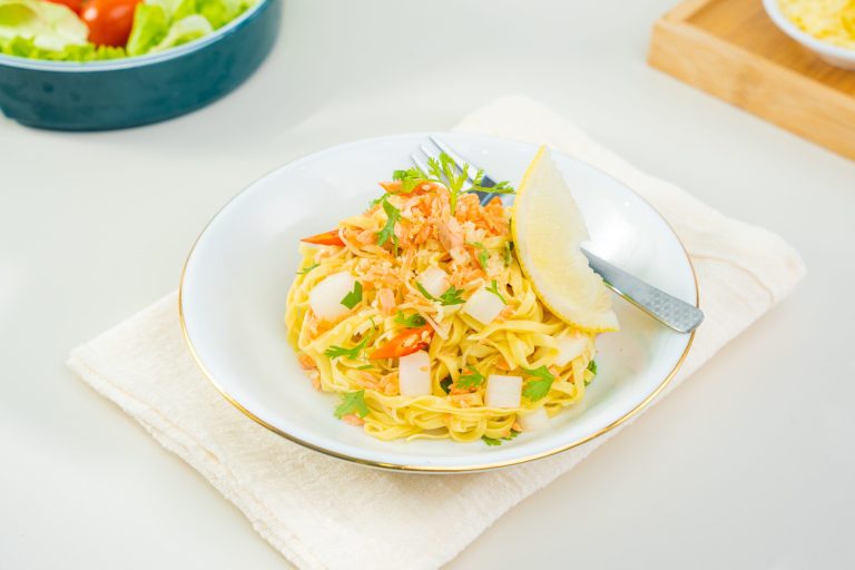 Buổi quay dây chuyền sản xuất trong dự án Acecook