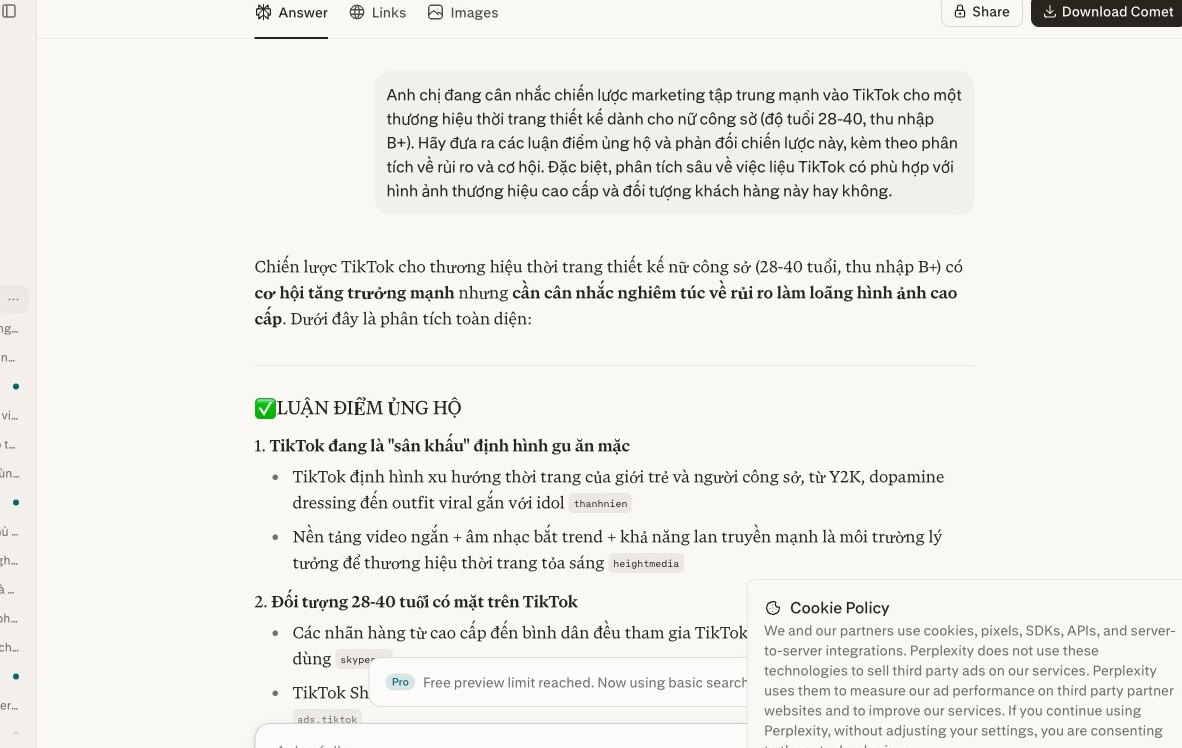 Perplexity dùng kỹ thuật phản biện kép, phân tích ưu nhược điểm chiến lược marketing TikTok cho thương hiệu thời trang công sở.