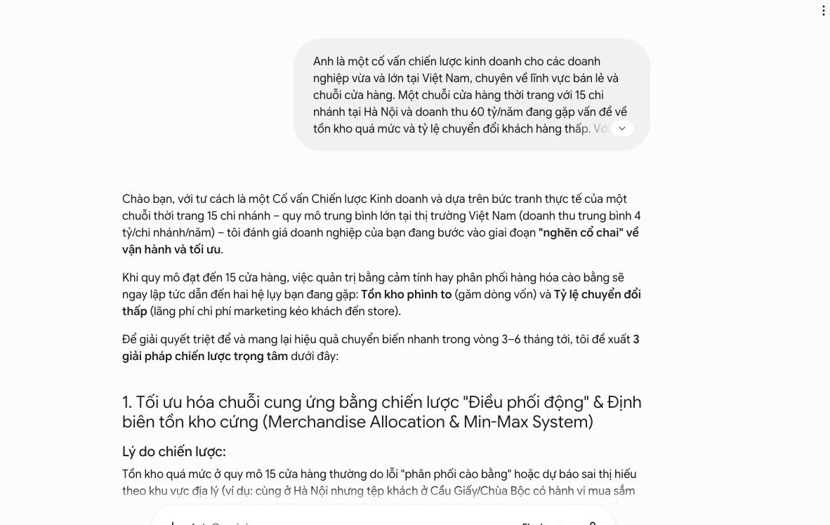 Màn hình Gemini với prompt nhập vai cố vấn chiến lược, hiển thị các giải pháp kinh doanh chi tiết, minh họa cách AI phản hồi chuẩn xác.
