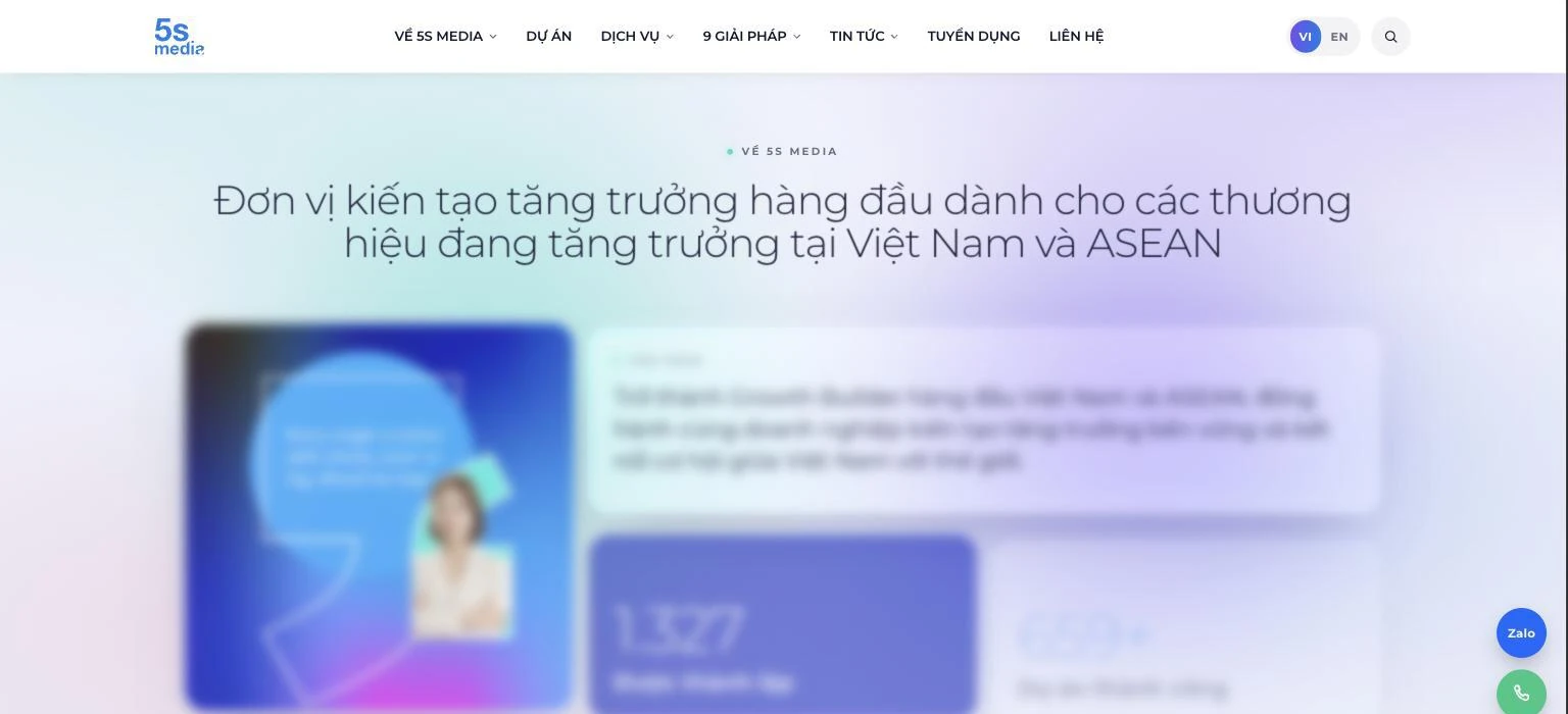 Khối giới thiệu 5S Media trên trang chủ với các thẻ kính xếp chồng