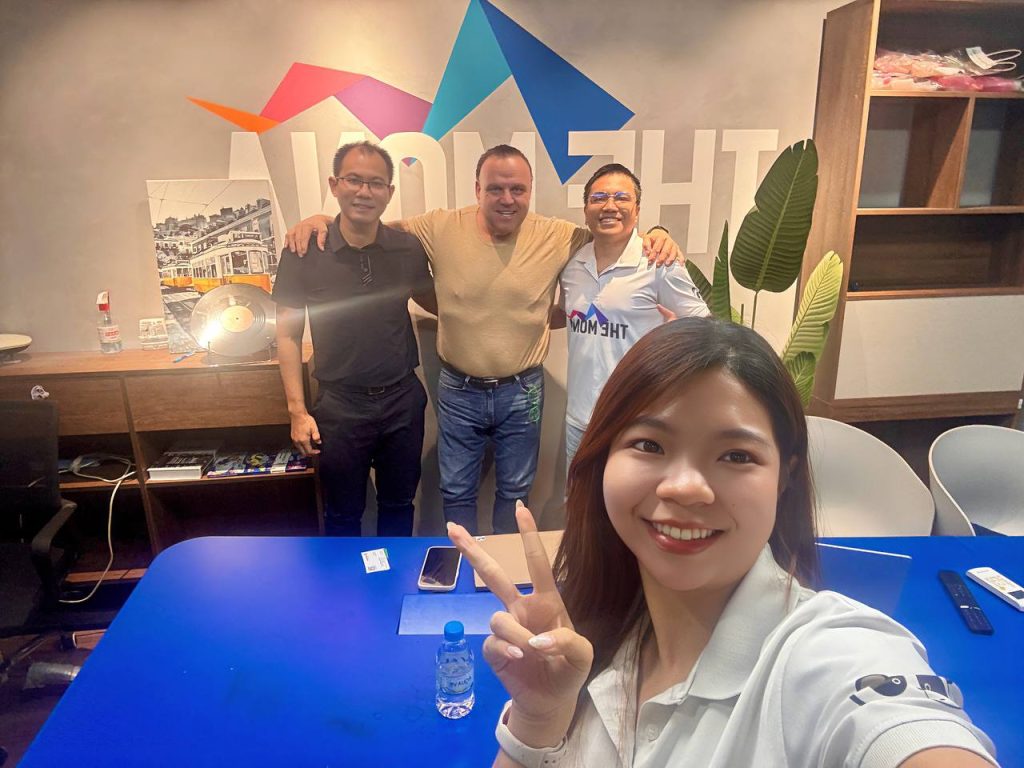 MONA vừa có buổi làm việc trực tiếp với CEO của TRANSFORMATION TECHNOLOGIES INC (TTI) về website mới của